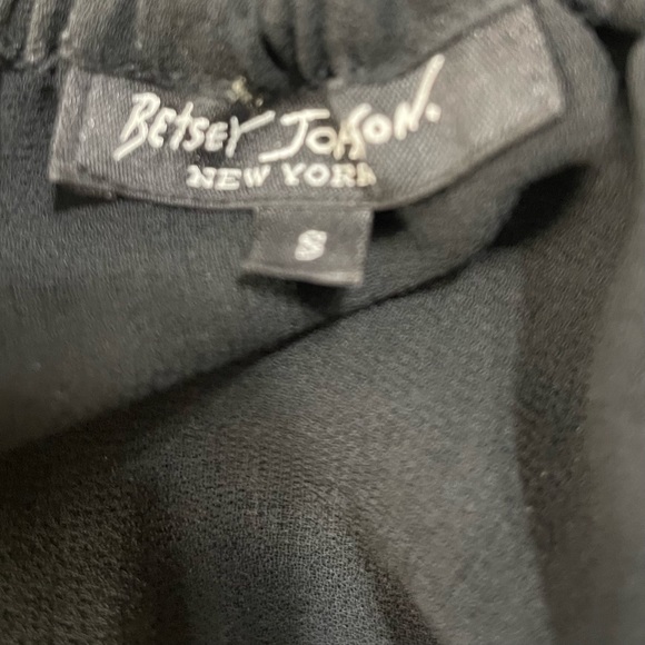 Vintage Betsey Johnson sheer top with embroidery - Picture 4 of 8